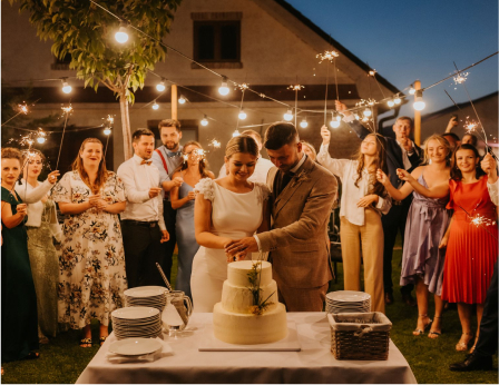candy-bar-na-svadbu-a-svadobna-torta-lareunion-trnava
